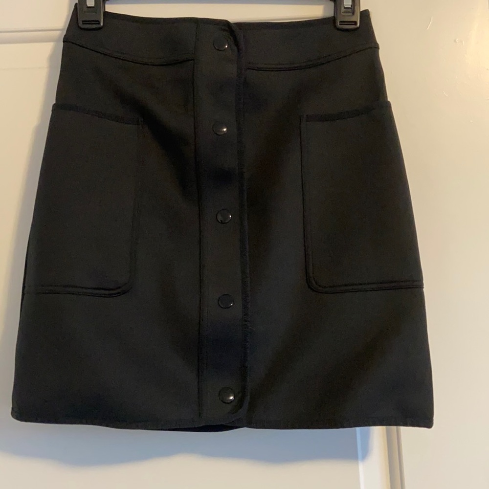 Sandro black skirt with pockets